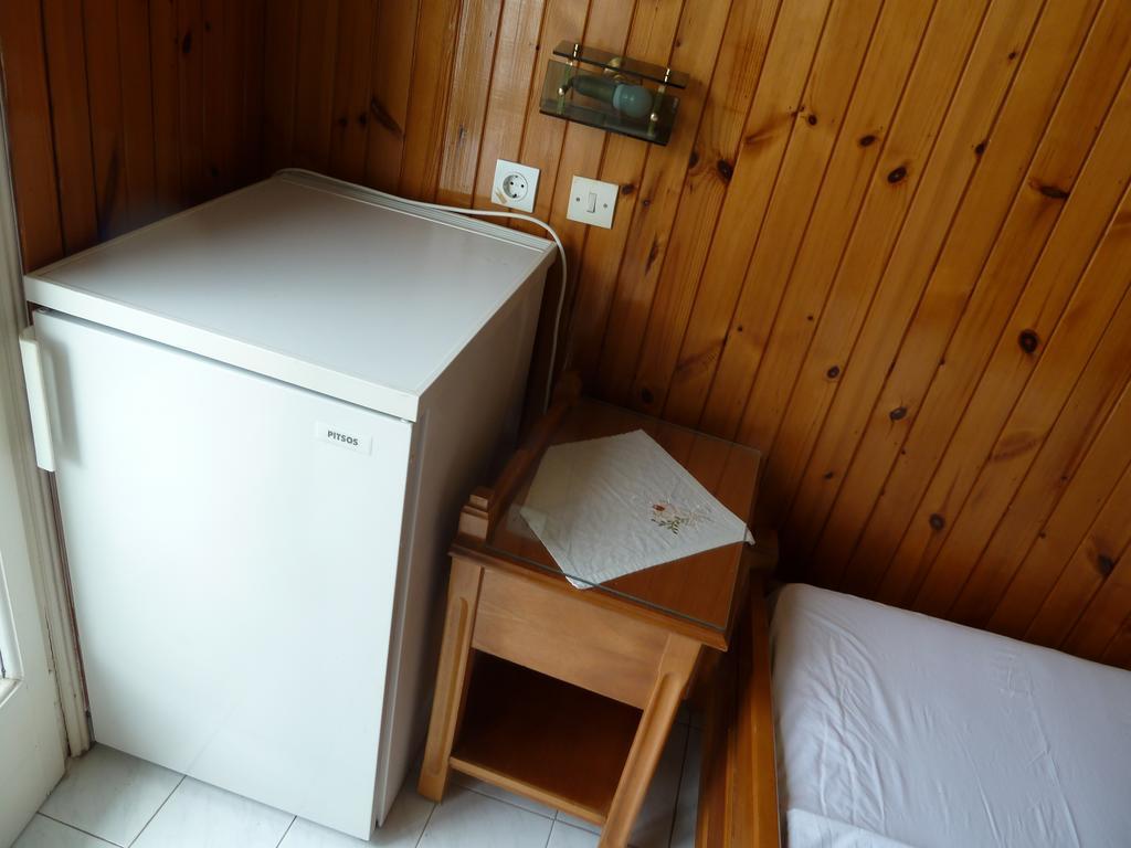 Hotel Dolphin Питагорио Стая снимка
