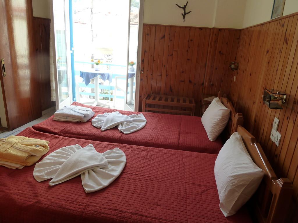 Hotel Dolphin Питагорио Стая снимка